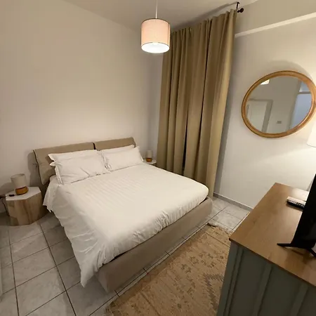 Pietra 2 , Colosseo Apartment